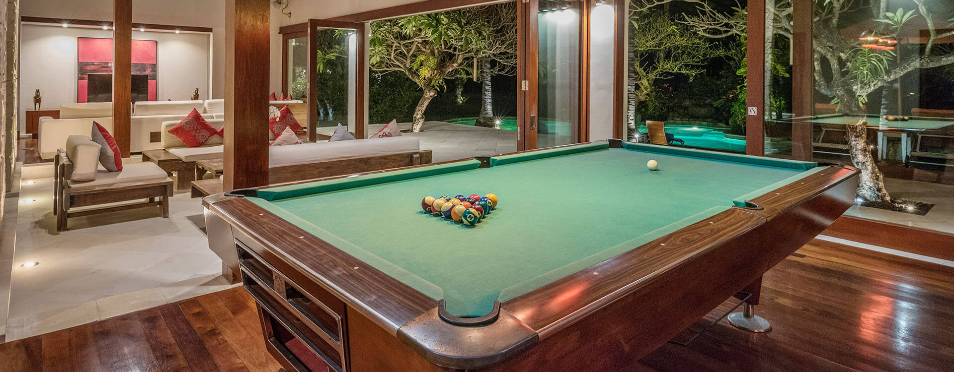 The Anandita - Pool table